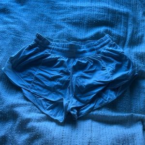 Lululemon Hotty Hot 2.5 Shorts LR